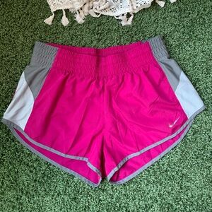 Nike Elite 1.5 inch Dri-Fit Brief-Lined Magenta Shorts - Women’s Small